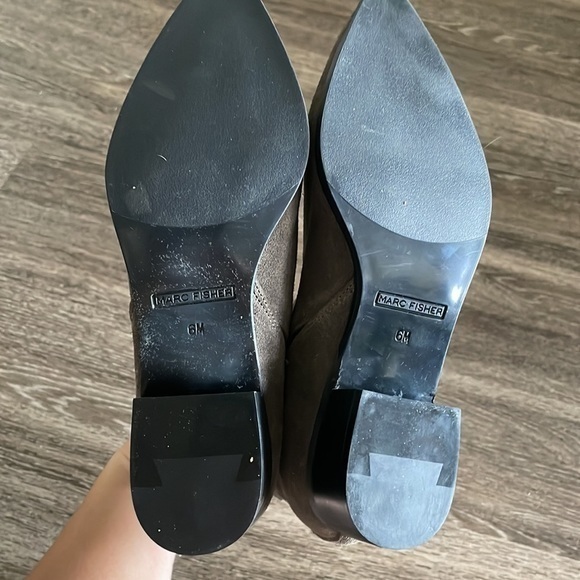 Marc Fisher Ignite Ankle Booties Suede Leather Pointed Toe Heeled Olive‎ Green 6 - Picture 6 of 7